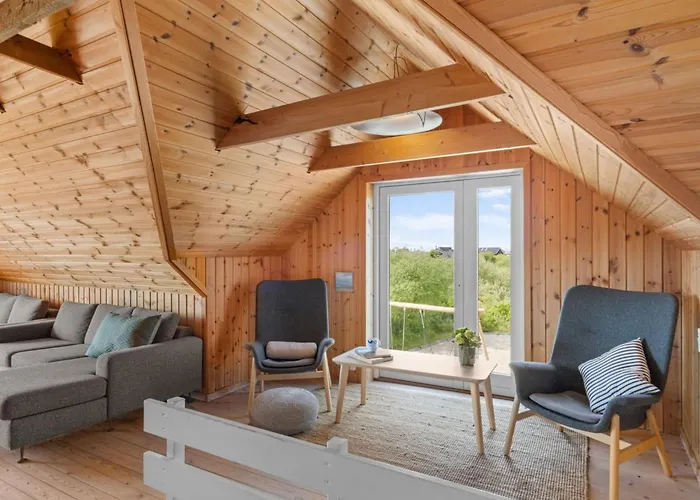 Taio - 500m From The Sea By Interhome Lakolk