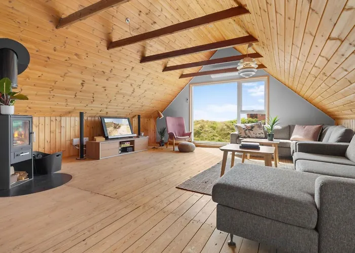 Taio - 500m From The Sea By Interhome