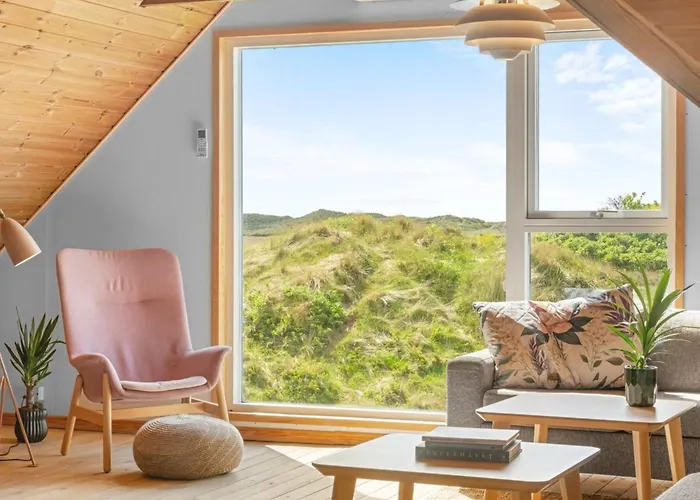 Taio - 500m From The Sea By Interhome *